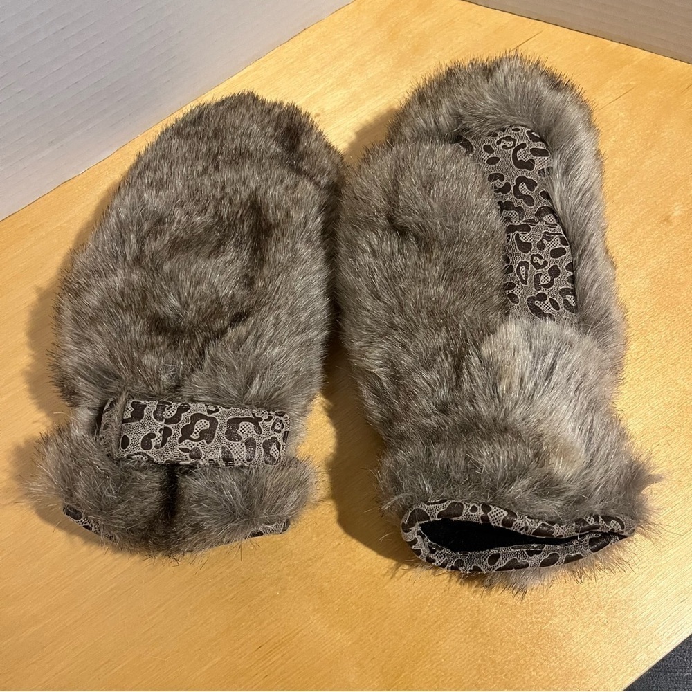 DeLux mittens gloves mitts fur furry Adjustable faux fur Brown Warm Fuzzy Sz M